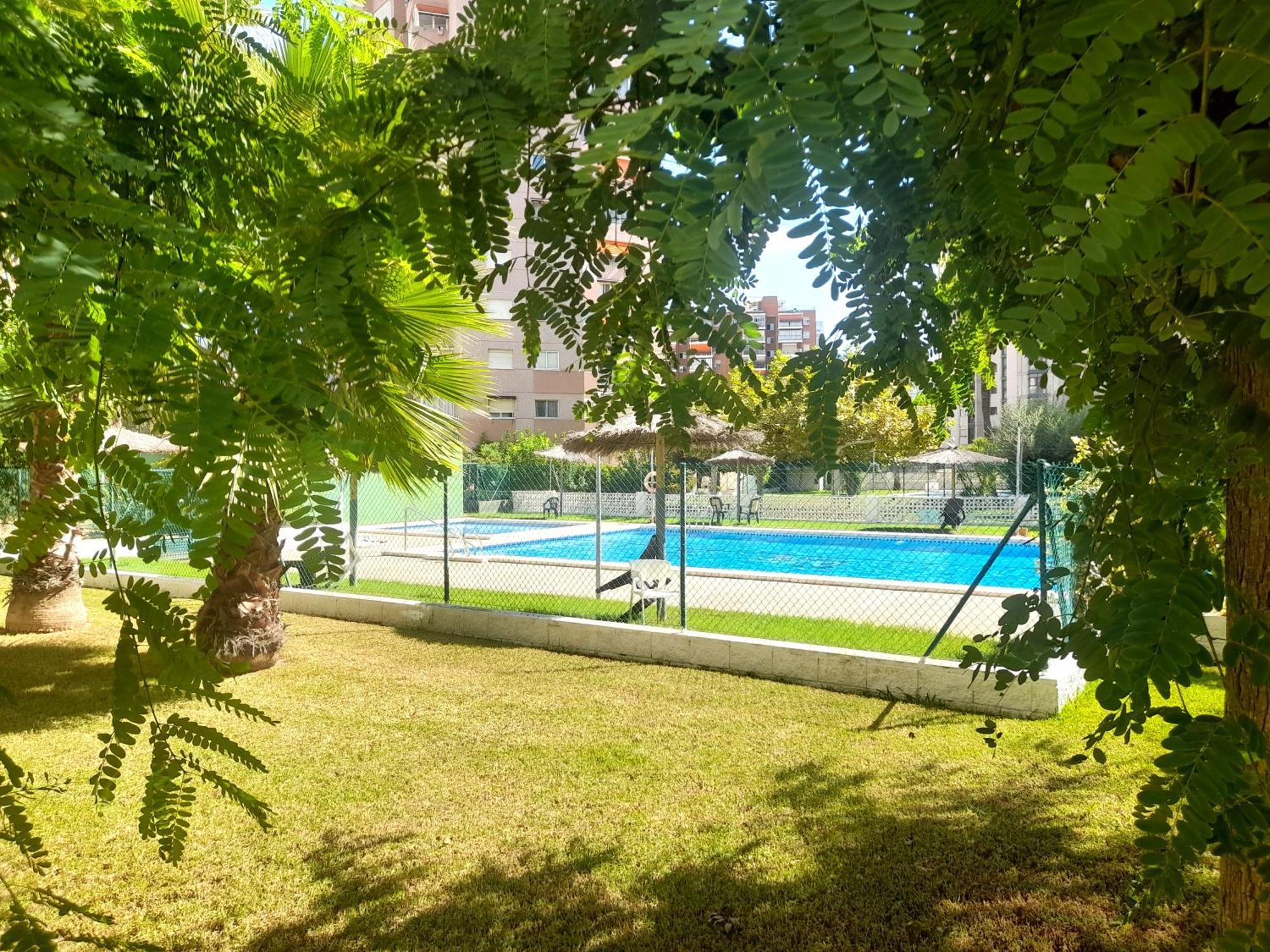 Luxury Apartment Boutique Torresol, Free Parking, Wi-Fi, Pool, Бенідорм Екстер'єр фото